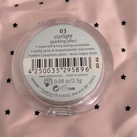 3-Set essence Eyeshadow in Ultra Violet, Starlight and Mystic Purple - Picture 5 of 7